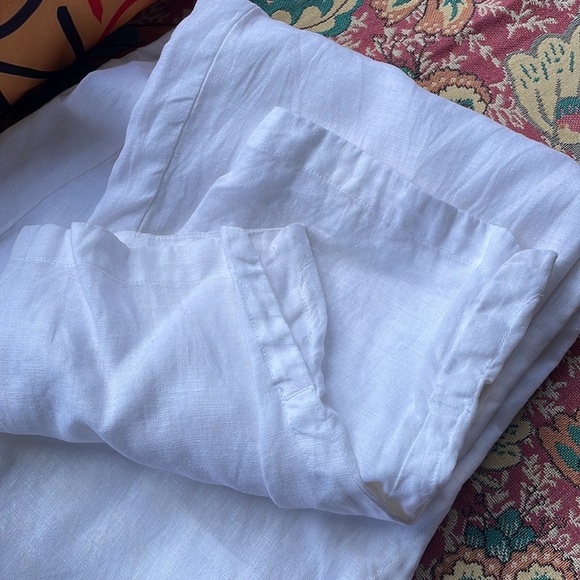 Sussan linen pants 3/4 tapered length side splits at ankles White Elastic waist. - Picture 8 of 8